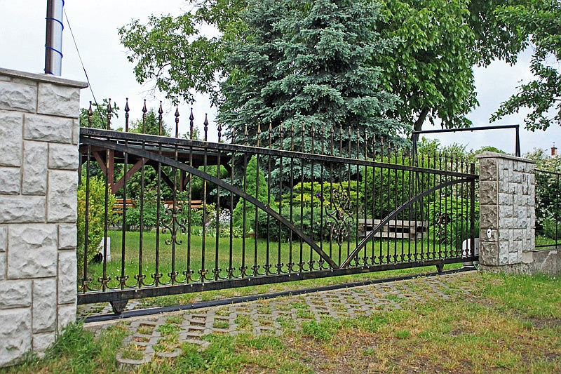 Koľajnička vodiaca spodná-V, Zn, 59,5x14,5mm, t3mm