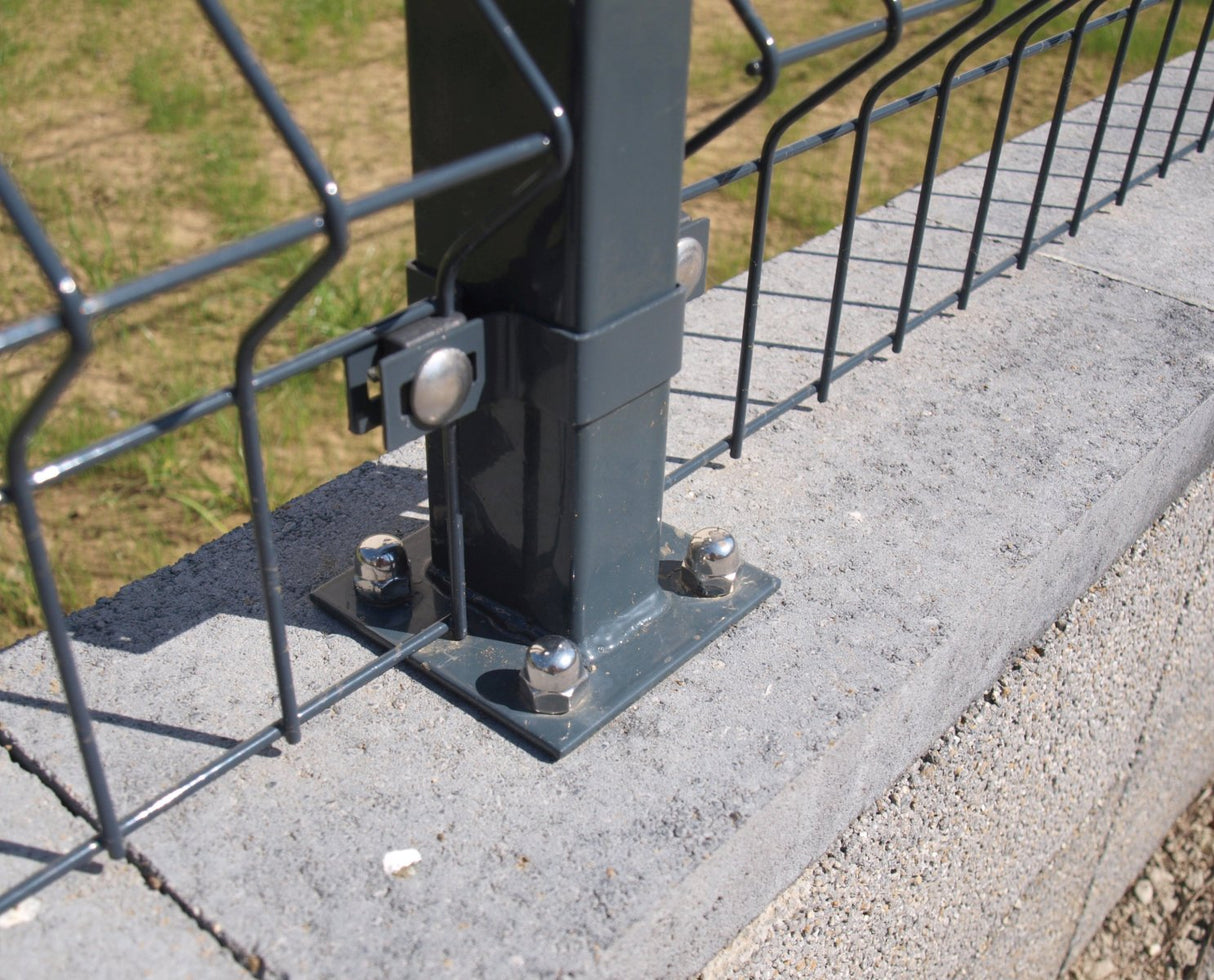 Horganyzott oszlop 60x40mm talppal és PVC kupakkal, 1400mm, Antracit RAL 7016